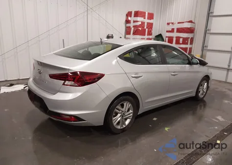 2019 Hyundai Elantra Sel z USA, uszkodzony, nr VIN 5NPD84LF1KH427730